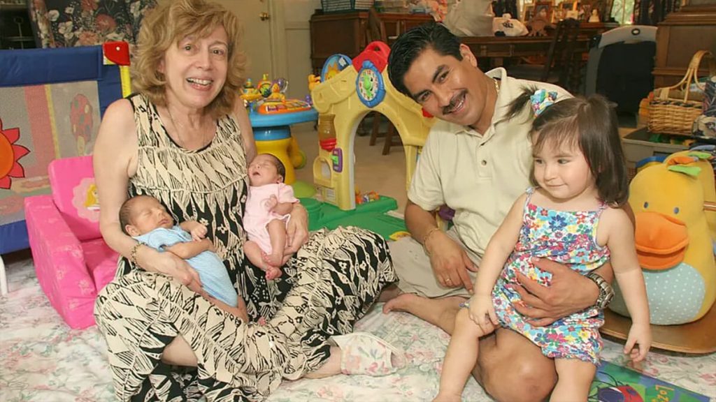 Mom becomes oldest woman to birth twins in the U.S. then eldest daughter ‘disowns her’